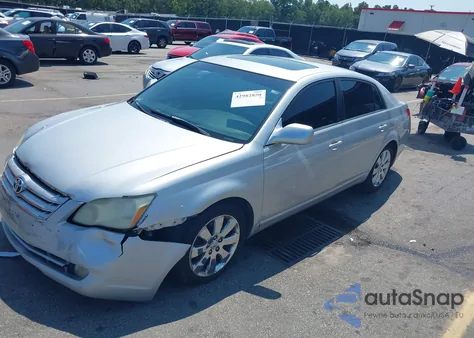 2005 Toyota Avalon Xls z USA, uszkodzony, nr VIN 4T1BK36B75U025907